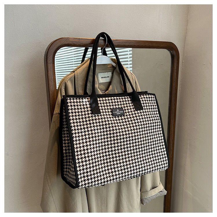 Borsa di grande capacità Borsa a tracolla popolare da donna per la primavera e l'estate Borsa tote scozzese per tutte le partite Borsa tote in tela Borsa per mamma