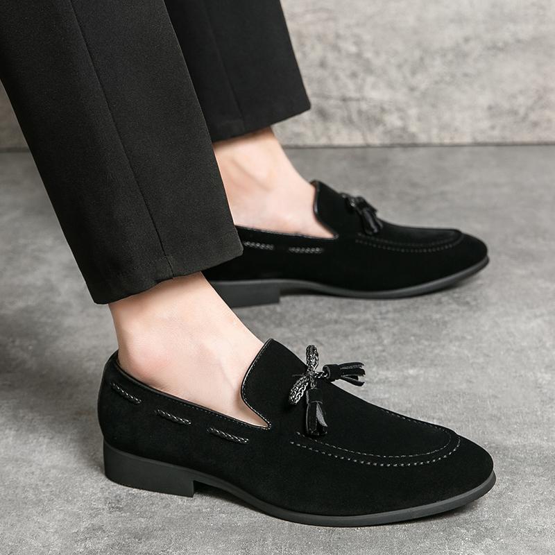 Fashion 2025 New Men's Comfortable Anti Velvet Leather Pointed Bean Shoes Fashion Brand Men's Business Banquet Brown Small Leather Shoes