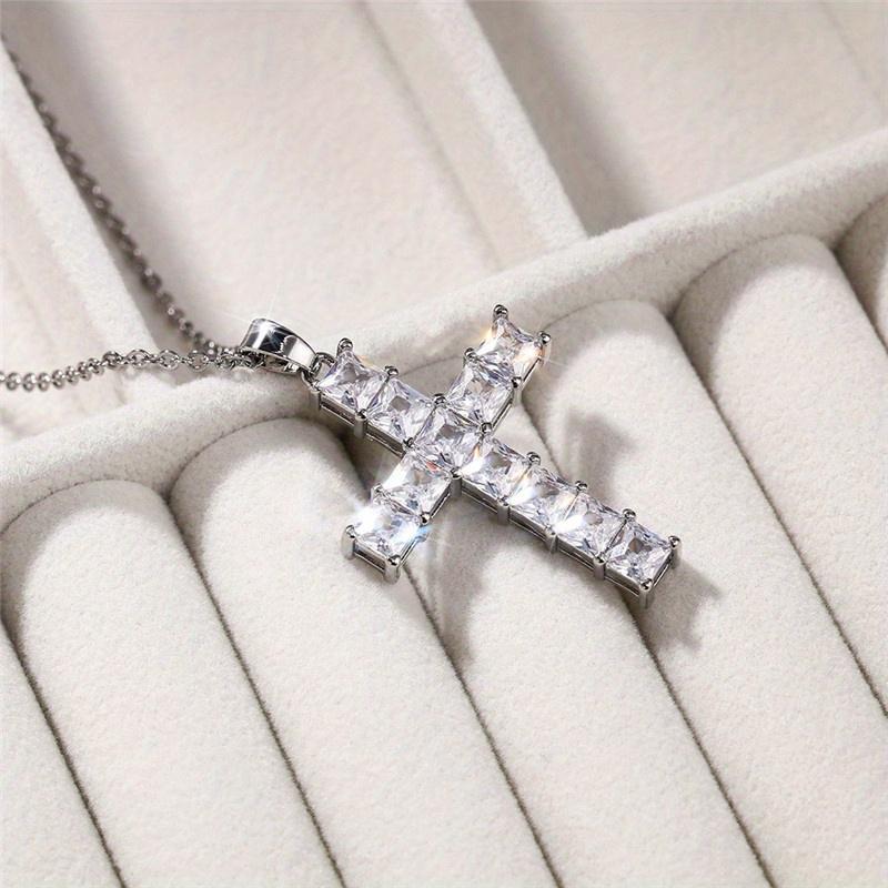 Street fashion trend cross pendant, personalized punk creativity, versatile avant-garde necklace