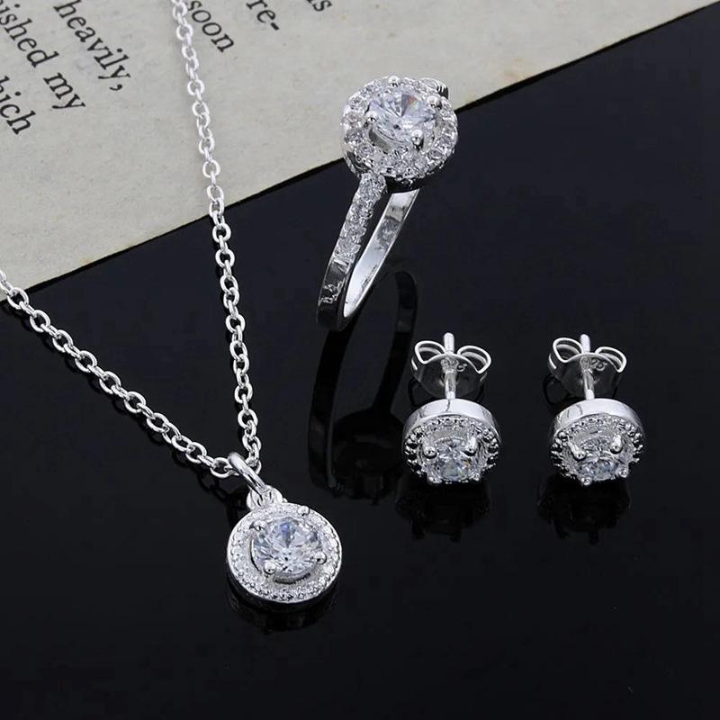 

Silver-Plated Jewelry Set, Women S Fashion Exquisite Gift Necklace, Stud Earrings, Three-Piece Set, Jewelry.
