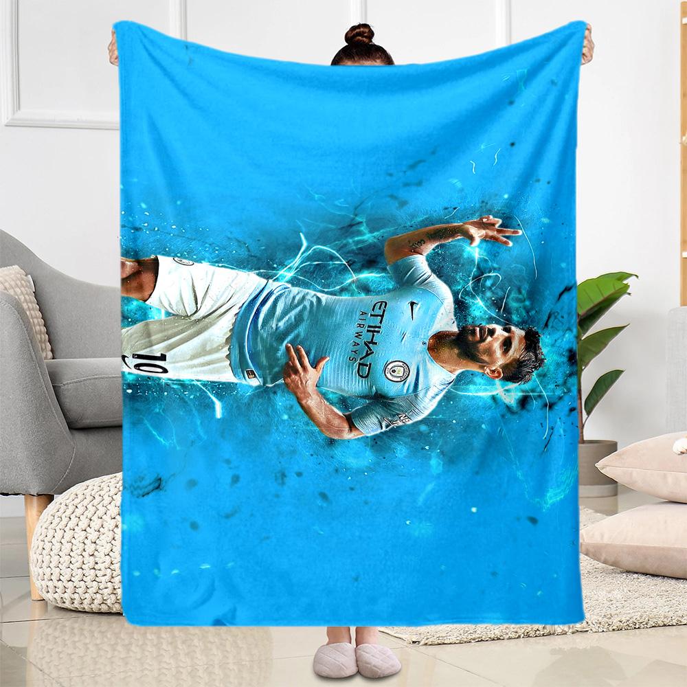 Dynamic Soccer Action Blanket Warmthful Decor Suitable for Seaside Office Chair Livingroom Four Seasons Universal Stylish Decor