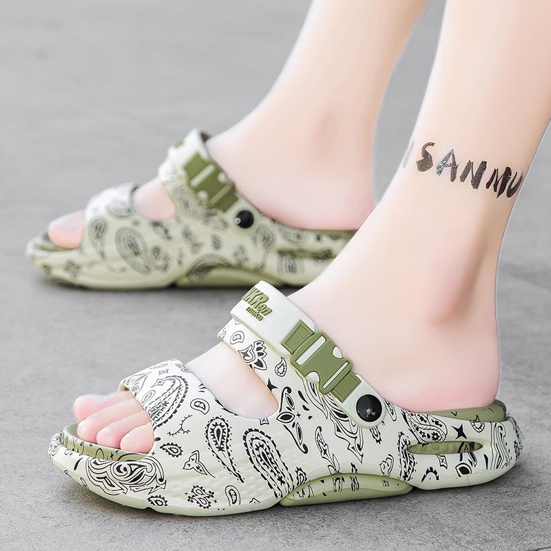 Fashion 2025 New Anti-Slip Men's Summer Outdoor Slippers Thi Bot Beach Sandals EVA Casual Shoes Platform Clogs Men Home Garden Outdoor