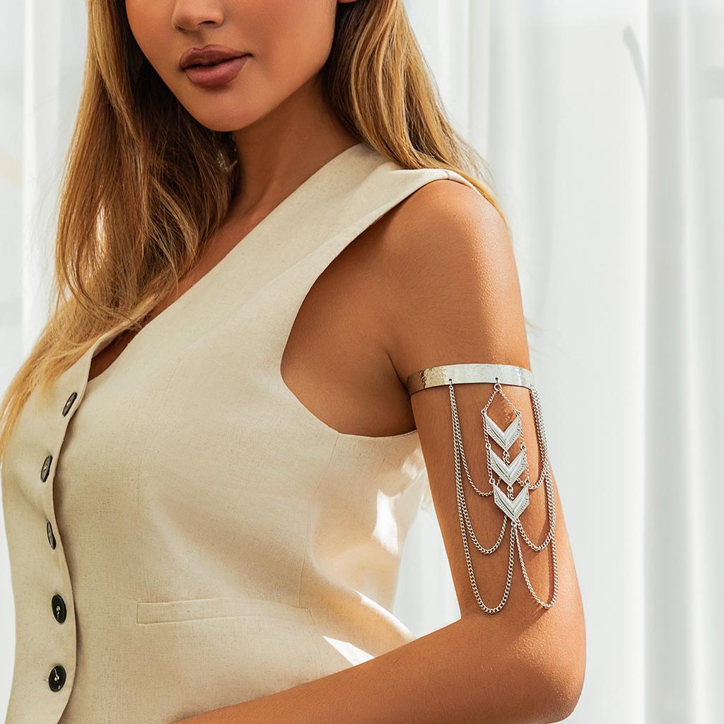 Ethnic Style Arrow Fringed Arm Bracelet Female, Simple Sweet and Cool Beach Vacation Chain Open Hand Jewelry