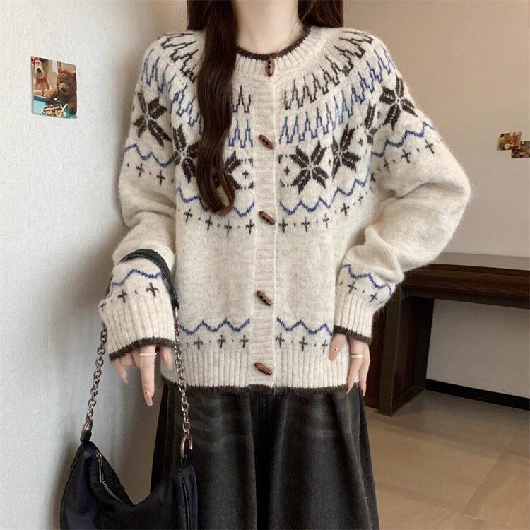 Women's French Retro Jacquard Knit Cardigan - 2026 Autumn/Winter Fair Isle Horn Button Sweater Coat