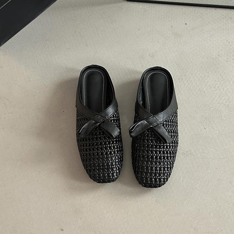 Retro style woven thick heel bag head cool slippers women's summer design French fashion bow muller shoes half slippers