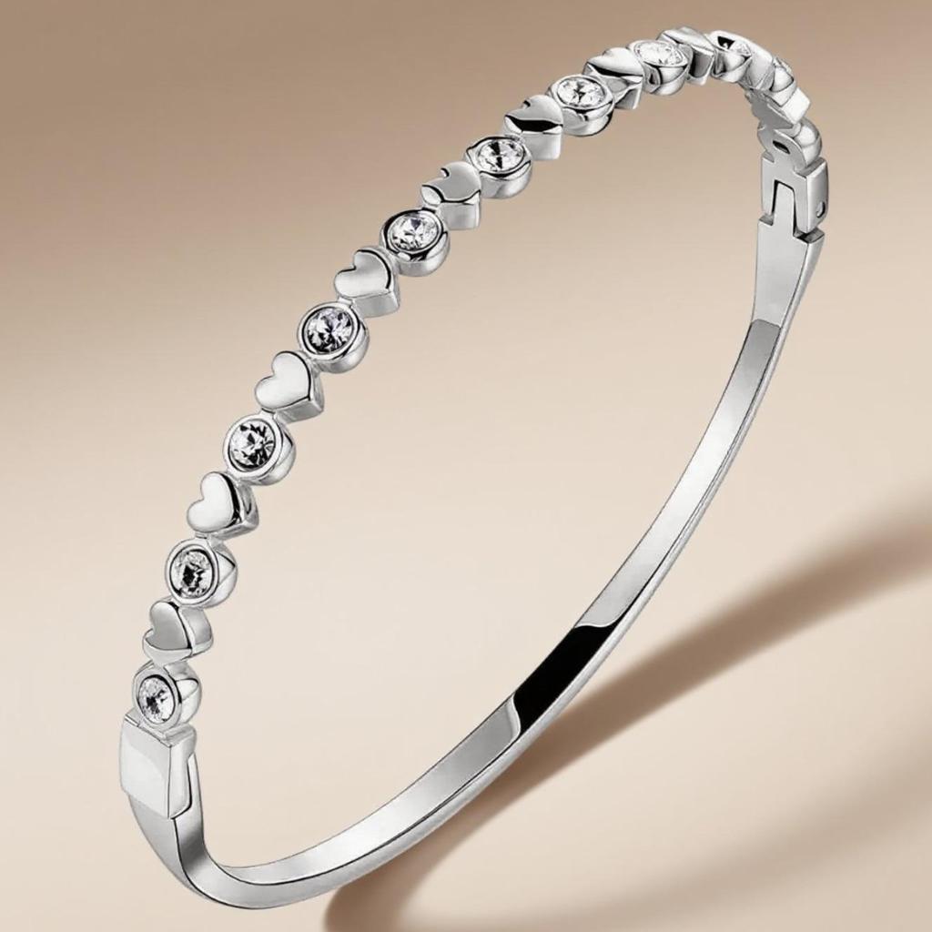 Pulsera de Acero de Titanio de Moda Europea y Americana para Mujer con Diamantes Microincrustados - Joyería de Acero Inoxidable que no Pierde el Color.