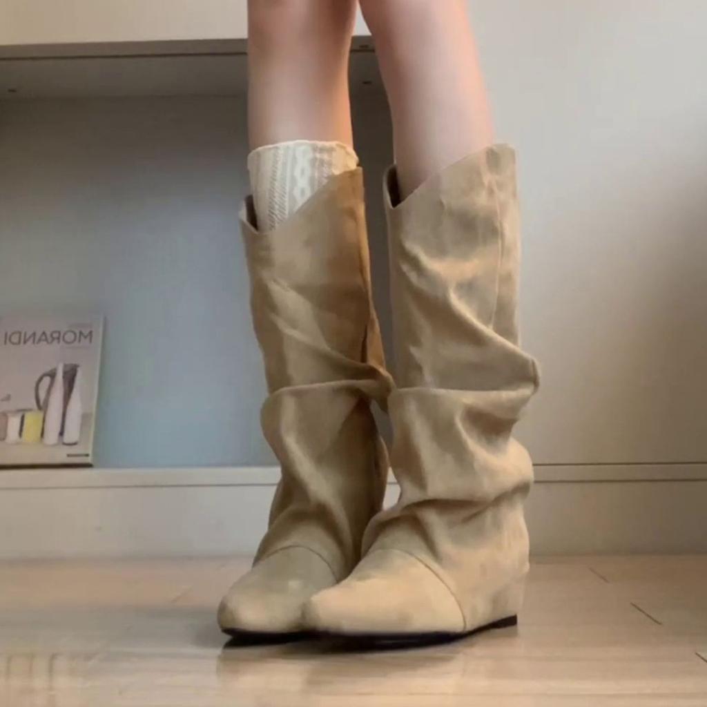 2025 fashion heightening pointed pleated piled boots but knee boots women's slim retro western boots medium boots