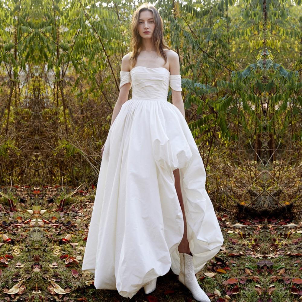 One-word shoulder tube top simple wedding
