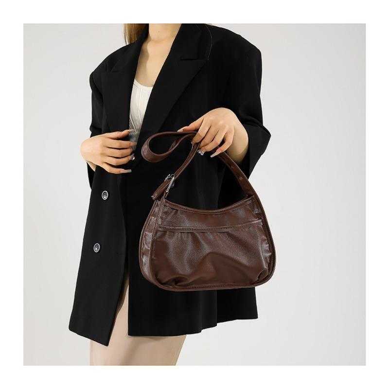 New trendy wide shoulder strap messenger bag crescent bucket saddle bag niche design versatile women's bag