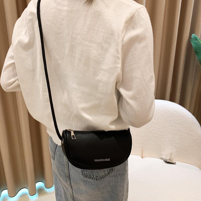 PU Solid Color Single Shoulder Women's Bag  Fashionable Mini Underarm Bag  Simple Crossbody Bag