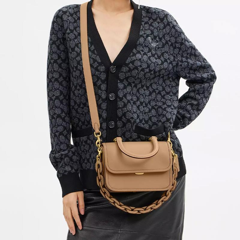 Coach Rogue 22 Solid Color Handheld Removable Shoulder Strap Glove Tanned Leather Tote Crossbody Bag Small Women Bags Brass Beige CP135-B4T2