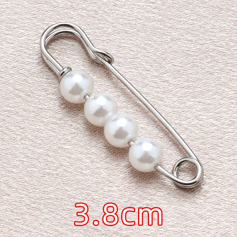 Waist-Cinching Pin: Transform Pants with This Anti-Exposure Brooch Accessory