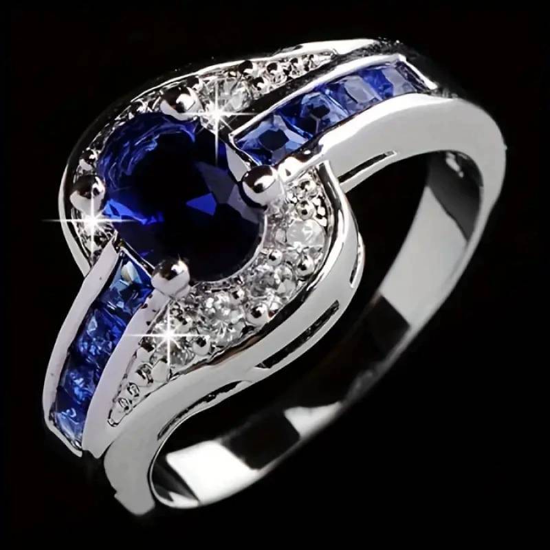 Anello da Donna in Argento con Zircone Ovale Geometrico in Stile Chic alla Moda per un Look Trendy