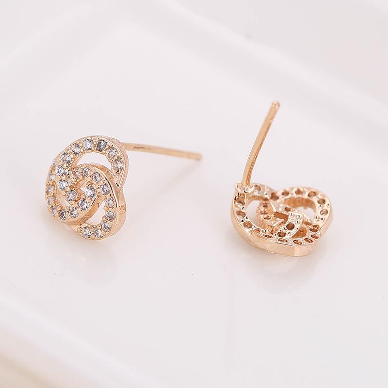 European and American Fashion Women's Flower Rhinestone Geometric Metal Stud Earrings