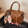 Retro popular messenger bag women's 2025 new autumn and winter shoulder handbag premium Boston pillow bag