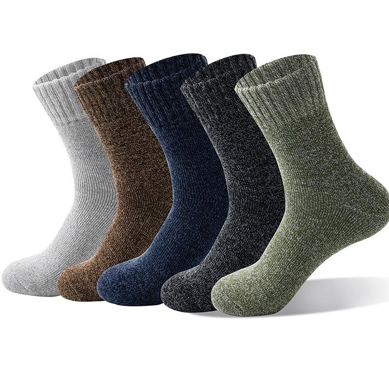 Men's Thick Warm Mid-Calf Winter Socks for Outdoor Mountaineering