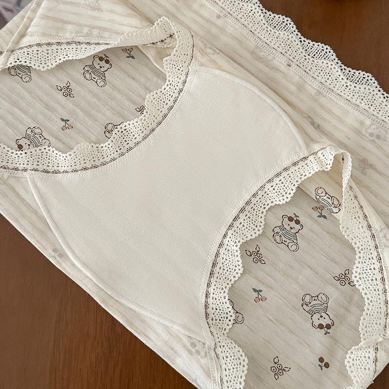 Ladies Summer Bear Print Lace Edge Skin Friendly Waist 10A Antibacterial Briefs
