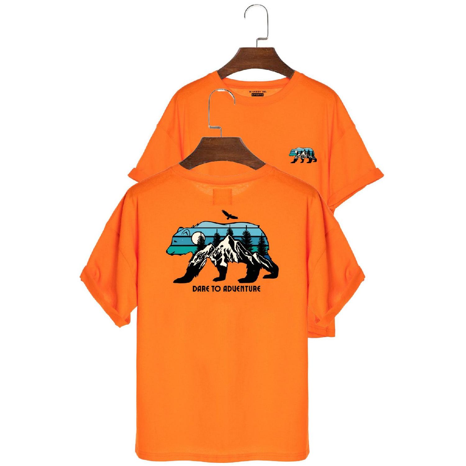 

Футболка большого размера унисекс с принтом на спине и груди в виде медведя на открытом воздухе обычного размера S