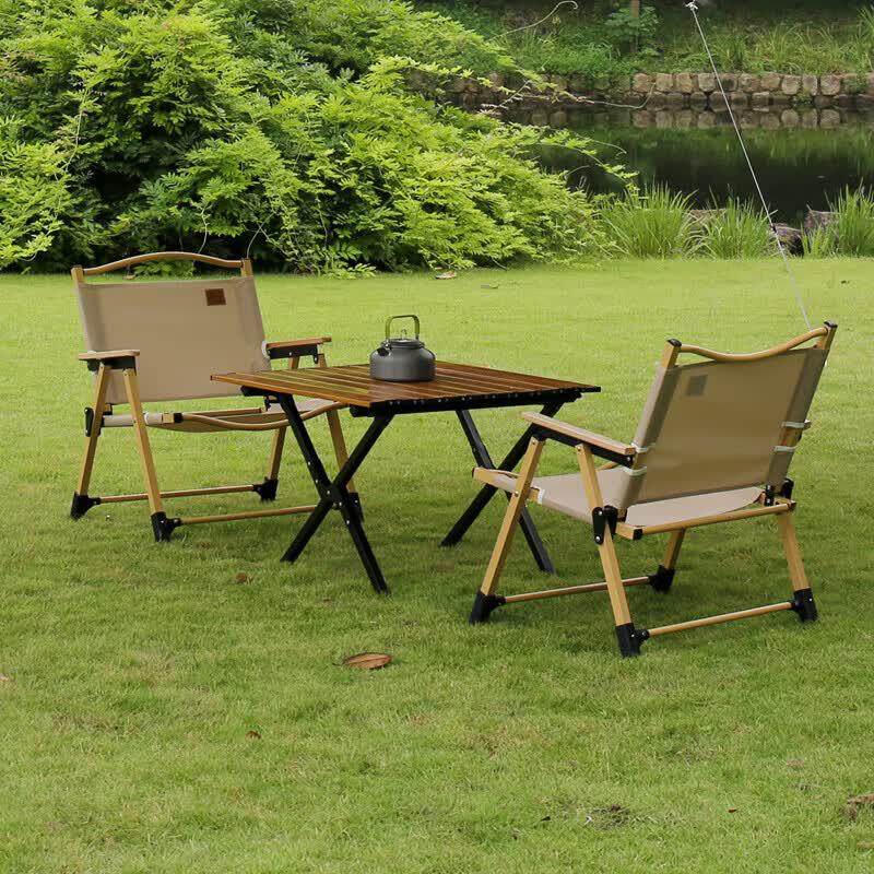 Huilingyang Kermit Camping Table and Chairs Set