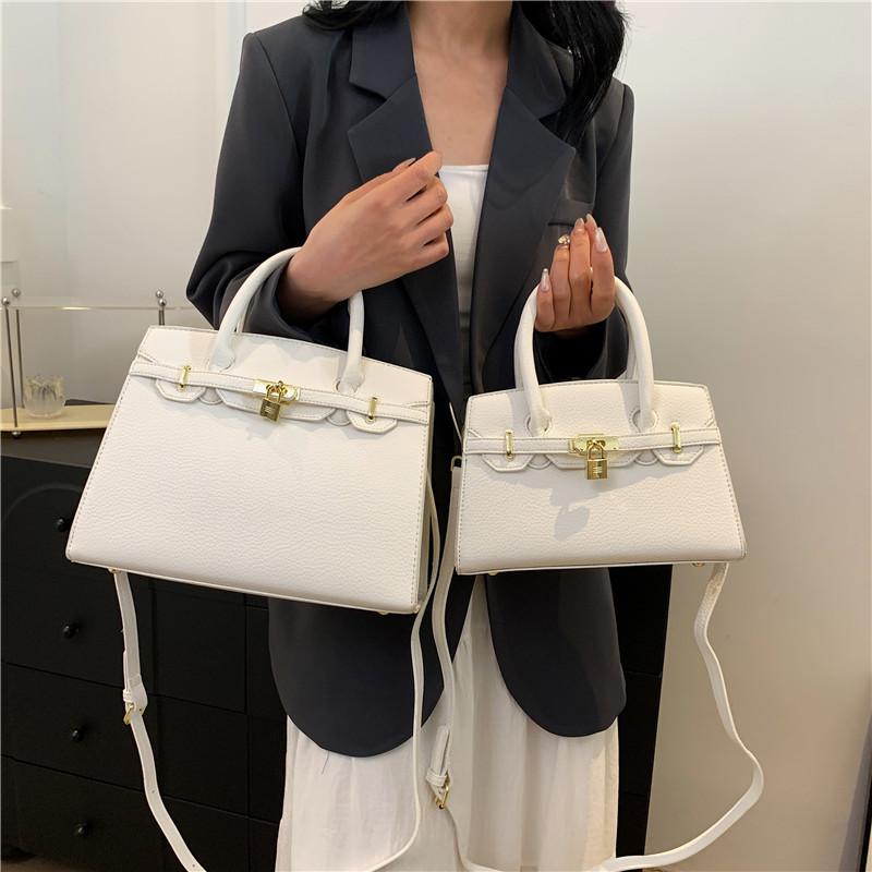 New High-end Lychee Pattern Small Lock Platinum Bag Portable Shoulder Oblique Span Trendy Women's Bag