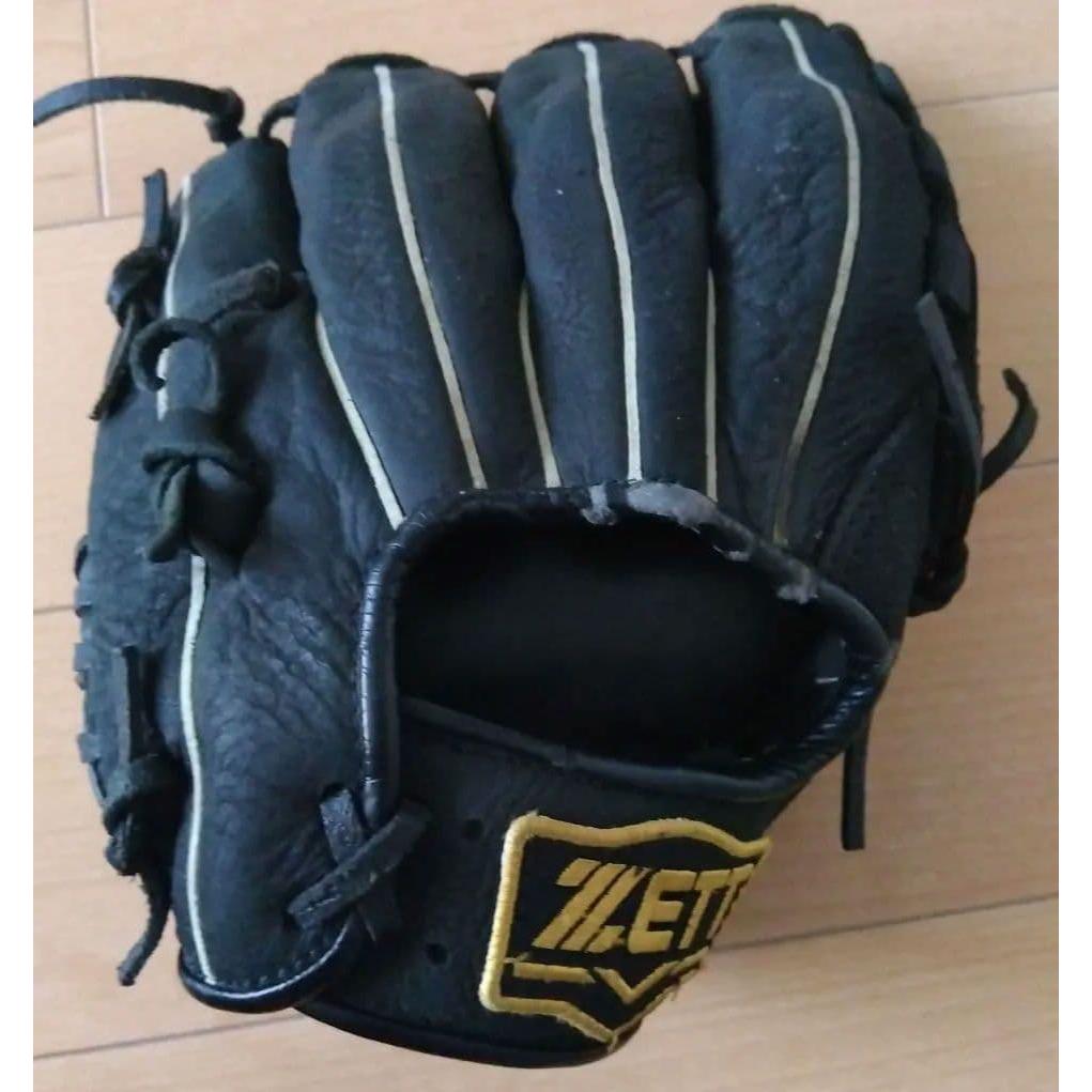 Used Junior ZETT Softball Gloves Black