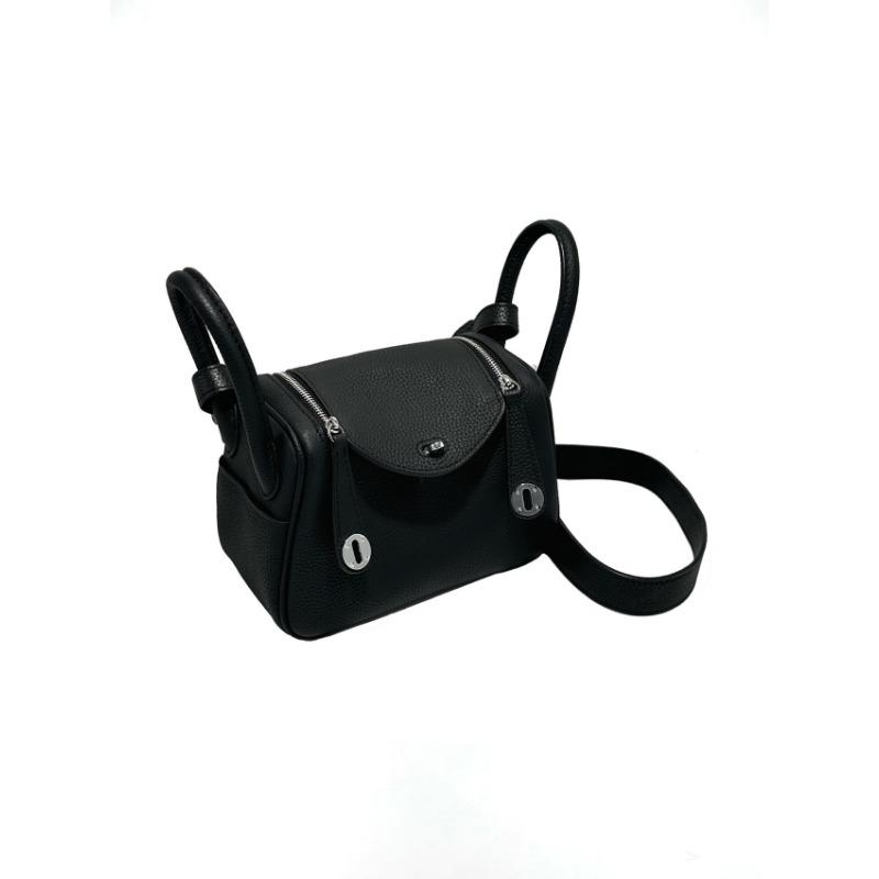 New spring and summer casual fashion messenger bag women's hand leather women's bag shoulder medicine bag