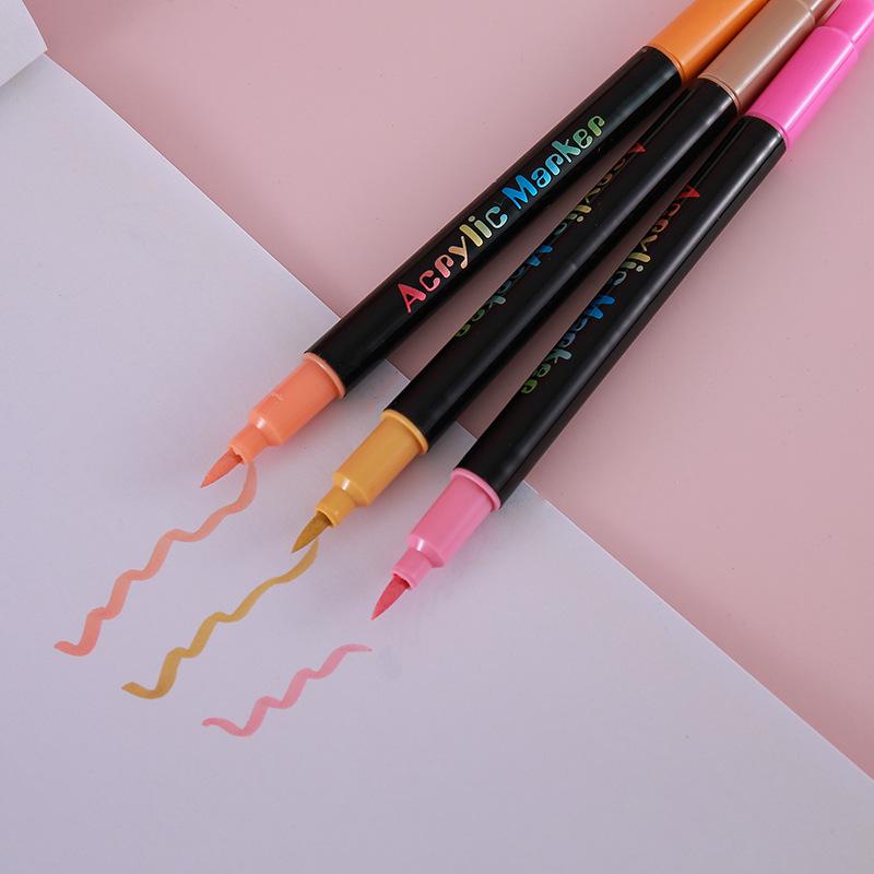 Dual-Tipped Two-Color Acrylic Marker Pens, Non-Smudging Watercolor Brush Pens for Students, Ideal for Coloring, Doodling, and Drawing.