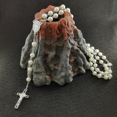 Collar de Moda Hecho a Mano para Mujer Estilo Vintage Imitación Cuentas de Rosario de Circonita Con Colgante de Cruz Circonita