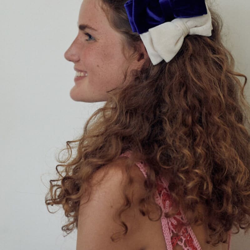 

Elizabeth Moments Mini Velvet Ribbon Hair Pin Electric Blue