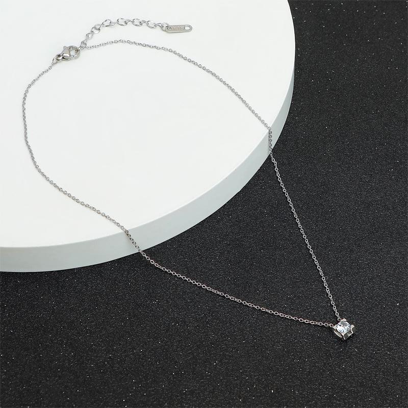 18k Rose Gold Minimalist Zircon Diamond Necklace for Women