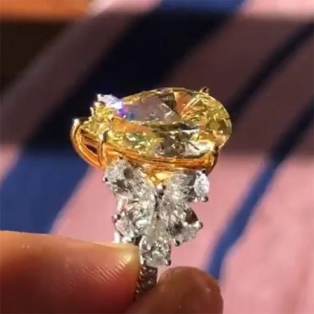Brilliant Yellow CZ Rings for Women Gorgeous Anniversary Gift for Female Delicate Lady Luxury Accessories Party Jewelry