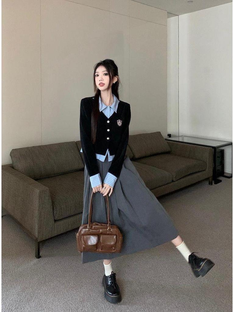 Women's Korean Academy Style Faux Two-Piece Colorblock Polo Shirt - Autumn 2025 New Arrival