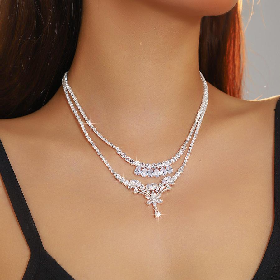 Elegant Crystal Rhinestone Stackable Double Layer Necklace Set for Brides серебряный