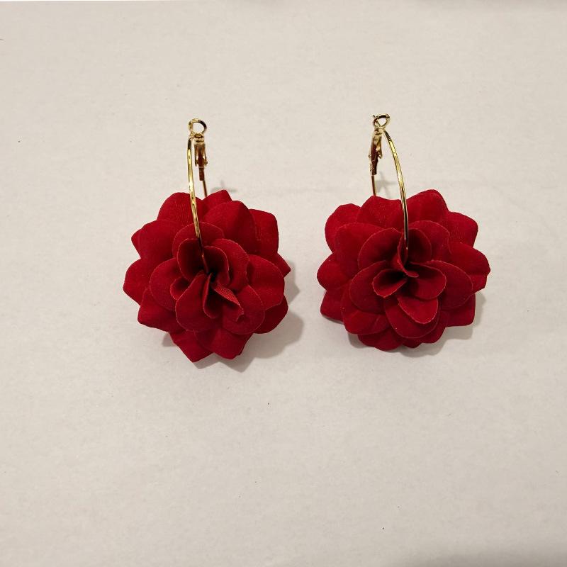 Boucles d'oreilles créoles rondes en tissu bohème à fleurs pour femmes Élégantes boucles d'oreilles à pampilles à fleurs vintage Bijoux Cadeaux de vacances