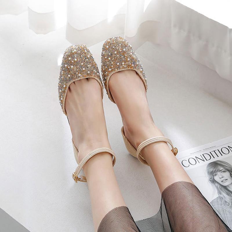 Mode Glitter Kristall Pärlstav Sandaler Kvinna Flats D'orsay Skor Damer Ankelrem Sandaletter Femme Cover Klackar Sandaler Bröllop