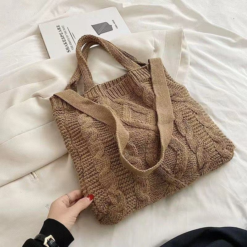 Large capacity tote bag woven bag summer shoulder bag women's hand-woven bag new holiday beach bag