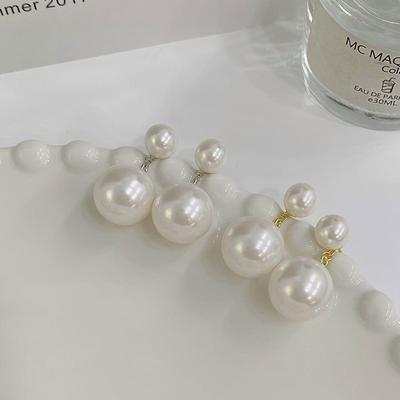 Korean Version of Two Pearl Earrings French Retro Earrings Elegant Temperament Earrings for Women New Style