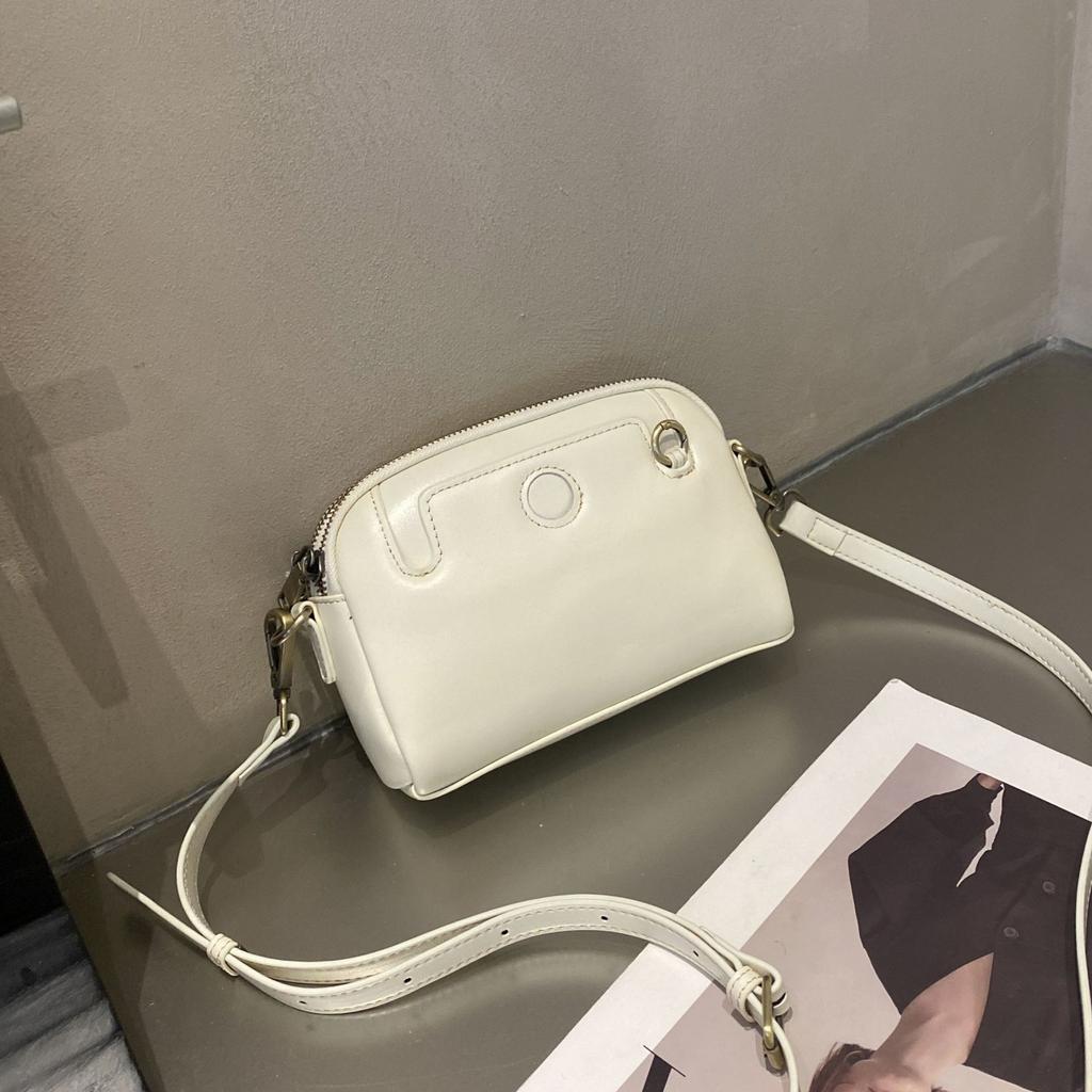 Leather women's bag, new mobile phone bag, fashionable mother shoulder bag, women's casual versatile messenger bag, key bag.