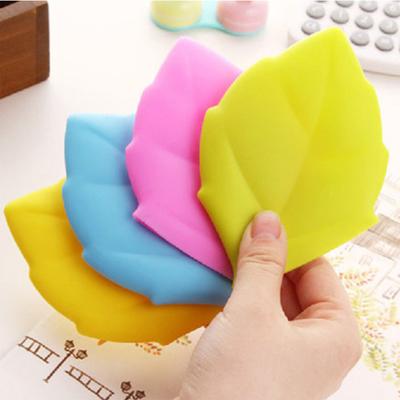 100ML Mouthwash Cup Foldable Non-slip Body Smooth Mouth Drop-resistant Leaf Shape Space-saving Travel Mouthwash Cup Dorm Supply