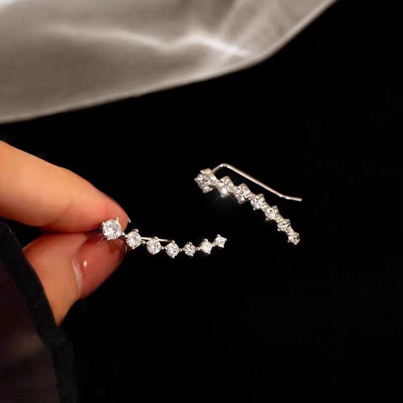 Japan and South Korea zircon stud earrings 2025 popular temperament earrings