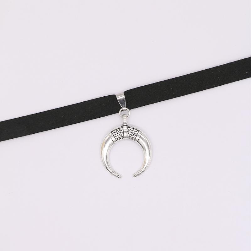 Fashion women Retro Clavicle Chain Women Simple Personality Moon Pendant Necklace