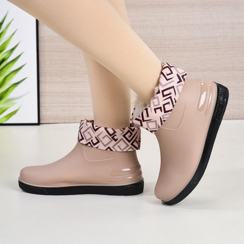 New Waterproof Shoes Female Student Rain Shoes Low-top Short Tube Fashion Plastic Shoes Non-slip Warm Velvet Cotton Cover Shoes