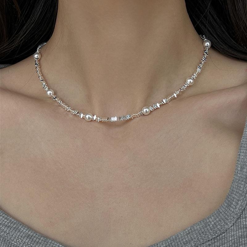 Women's Korean Design Broken Silver Pearl Necklace - Versatile, Simple, Fashionable Choker with Personality