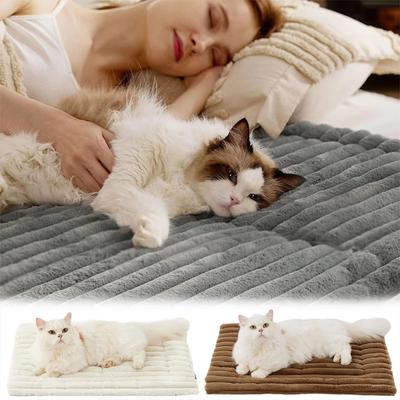 Comfortable Self-Warming Cat Dog Mat Pet Fleeces Warm Cozy Pet Bed Machine Washable Ultra Soft Pet Sleeping Mat Cat