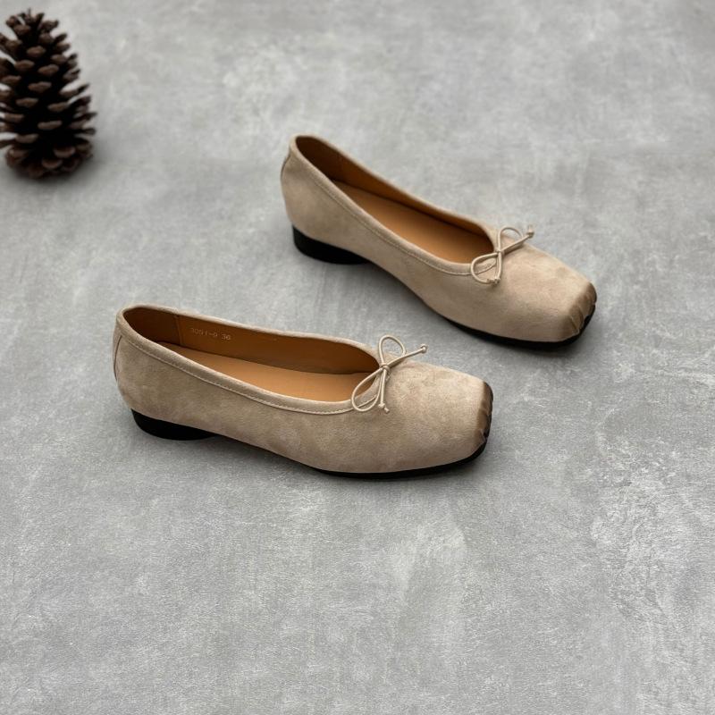 

Кожаные балетки женские кожаные туфли Мэри Джейн на толстом каблуке с квадратной головкой 40 бежевый