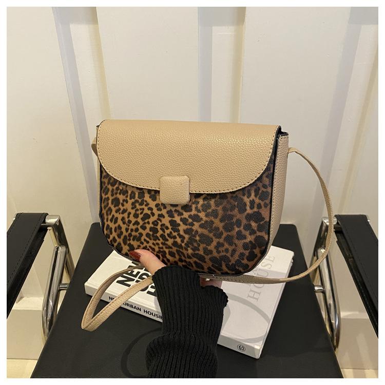 

Дизайн Трендовая Текстура Женская Сумка Индивидуальность Сумка на Плечо Под Мышку Дамская Ручная Сумка One Size