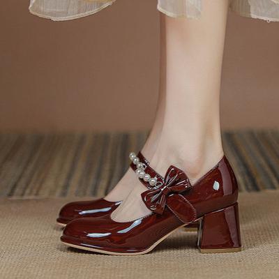 Mary Jane à talon épais rouge chaussures simples pour femmes tête rétro talon haut tempérament français polyvalent bouche peu profonde printemps populaire chaussures de mariage