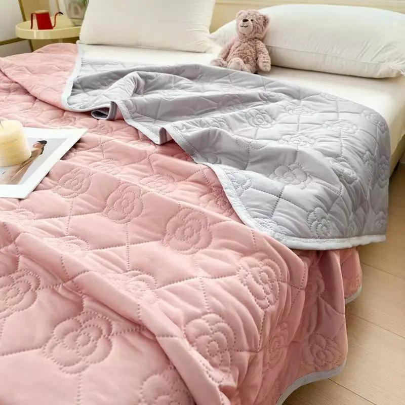 New Cool Silk Ice Cream Solid Color Summer Cool Quilt Double Air Conditioner Quilt Summer Quilt Washable Machine Washable