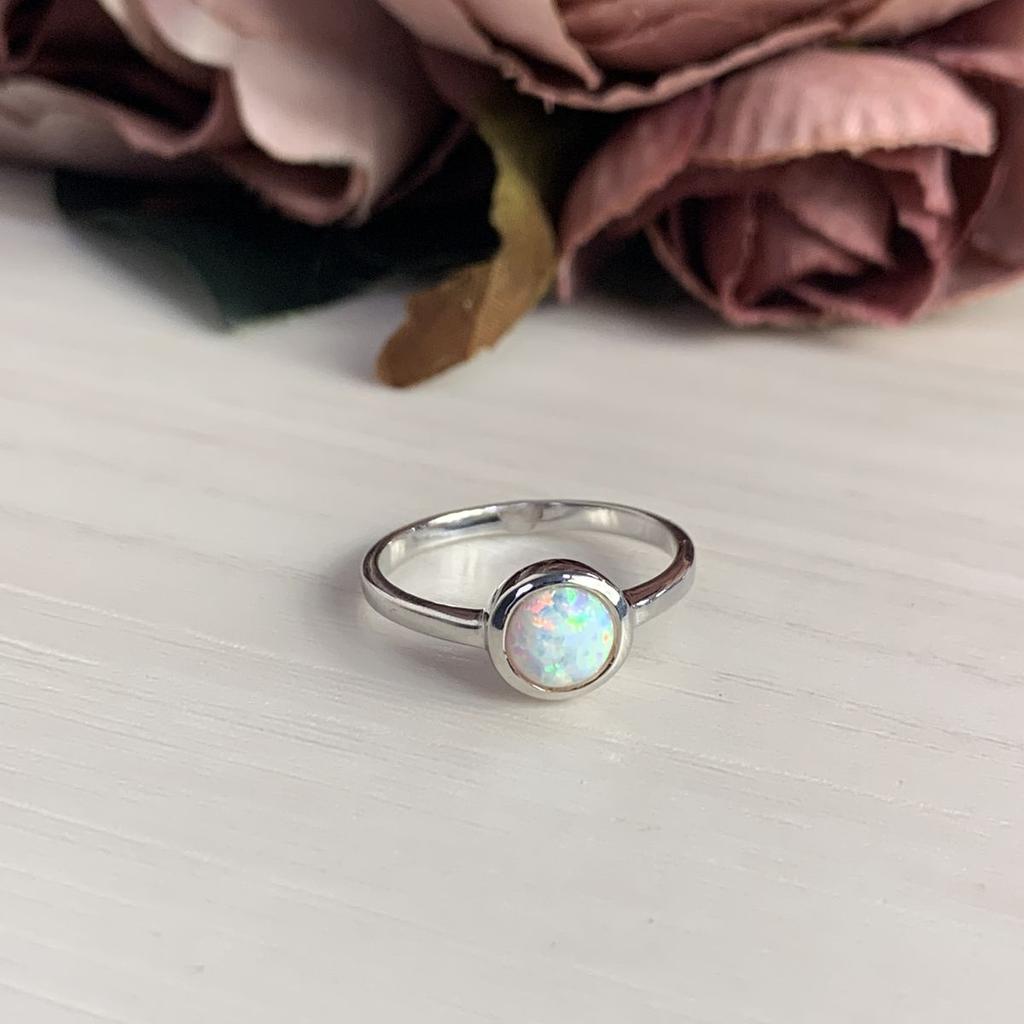 Silver Ring with Opal 0.415ct, Product Weight 2.02 G (1189450)