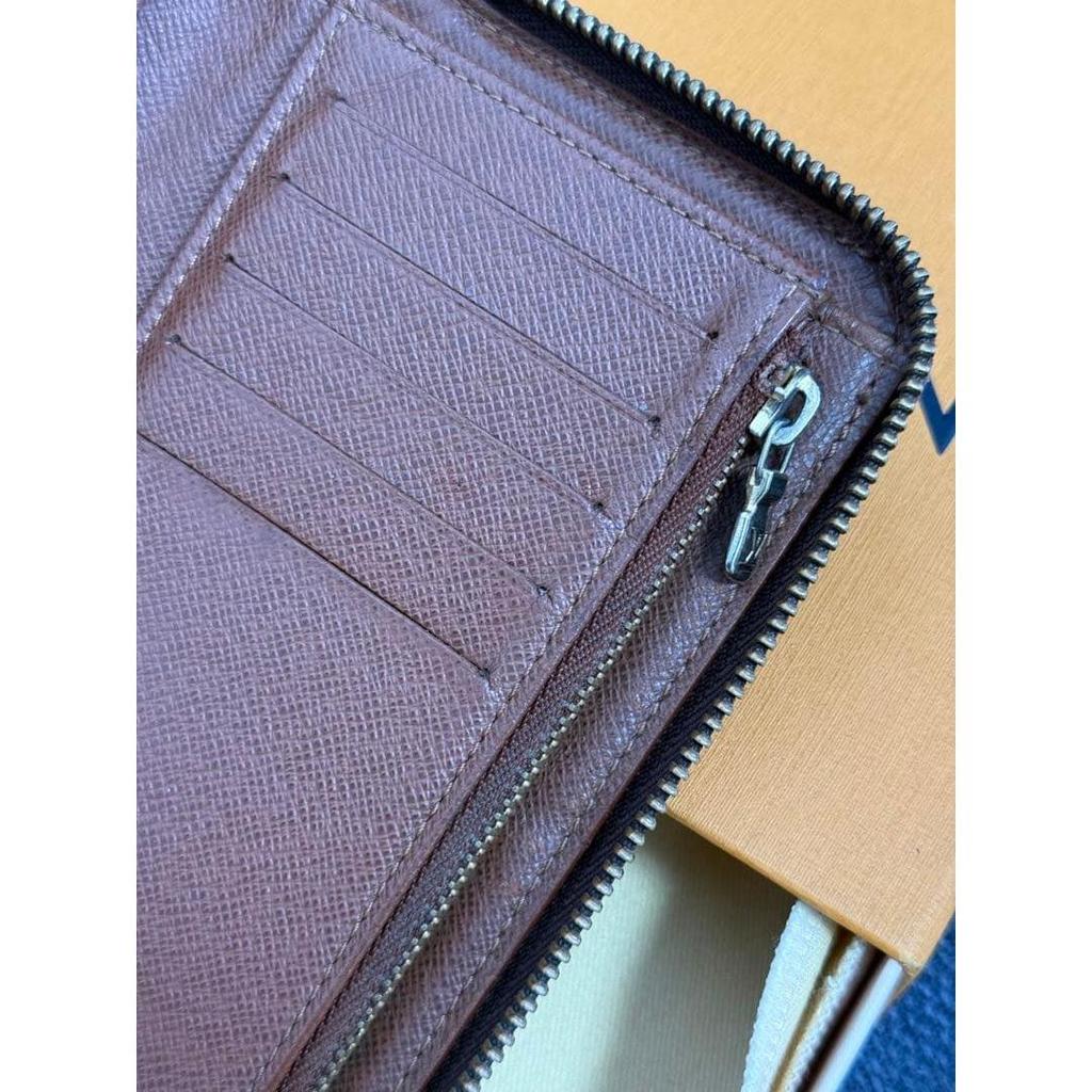 Used Louis Vuitton Monogram Zippy Compact Wallet Round